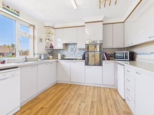 Kitchen- click for photo gallery